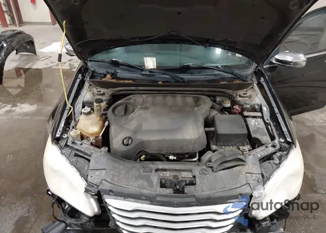 2011 Chrysler 200 Limited из США, поврежденный, VIN 1C3BC2FG4BN516615